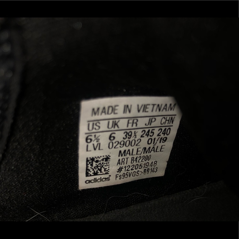 NMD R1 adidas - Picture 9 of 9